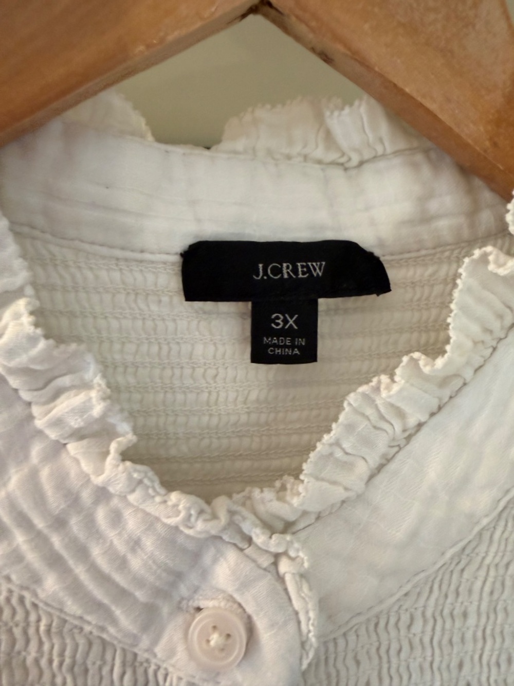 Cotton Voile smocked button blouse - Picture 2 of 3